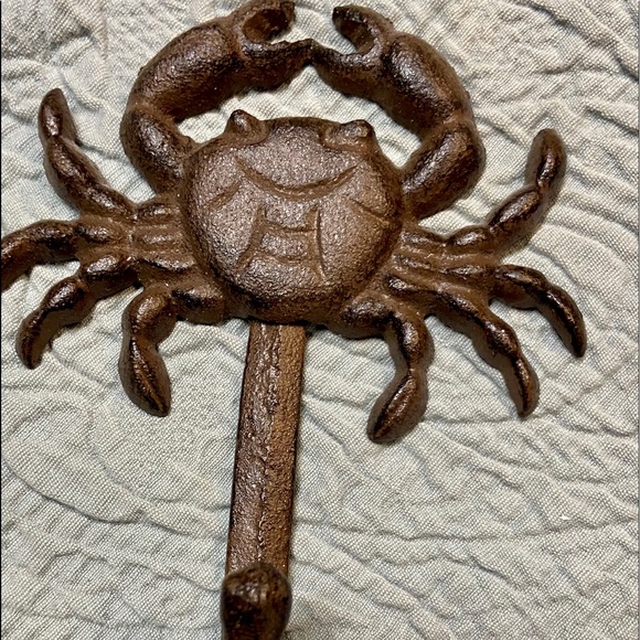 Crab Robe Hook - Picture 2 of 2